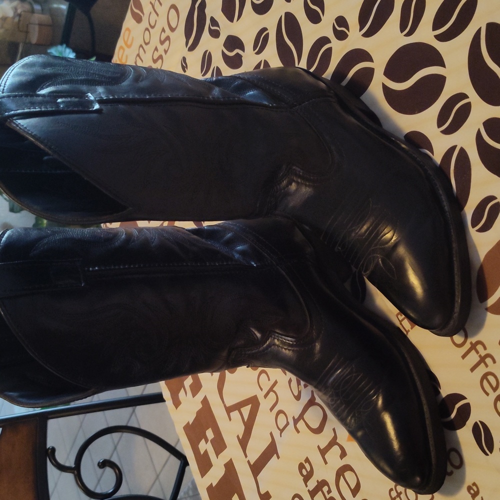 Laredo Black Leather Boots (Mens Size 8.5)